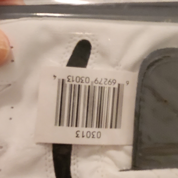 Athletic Works Tour Play Synthetic Men's Left Golf Glove Size M/ L NWT - Picture 3 of 4